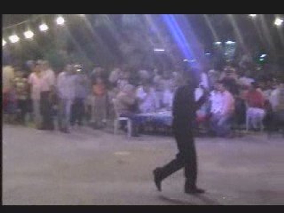 Azer Bülbül - Sarı Gelin (canlı performans)