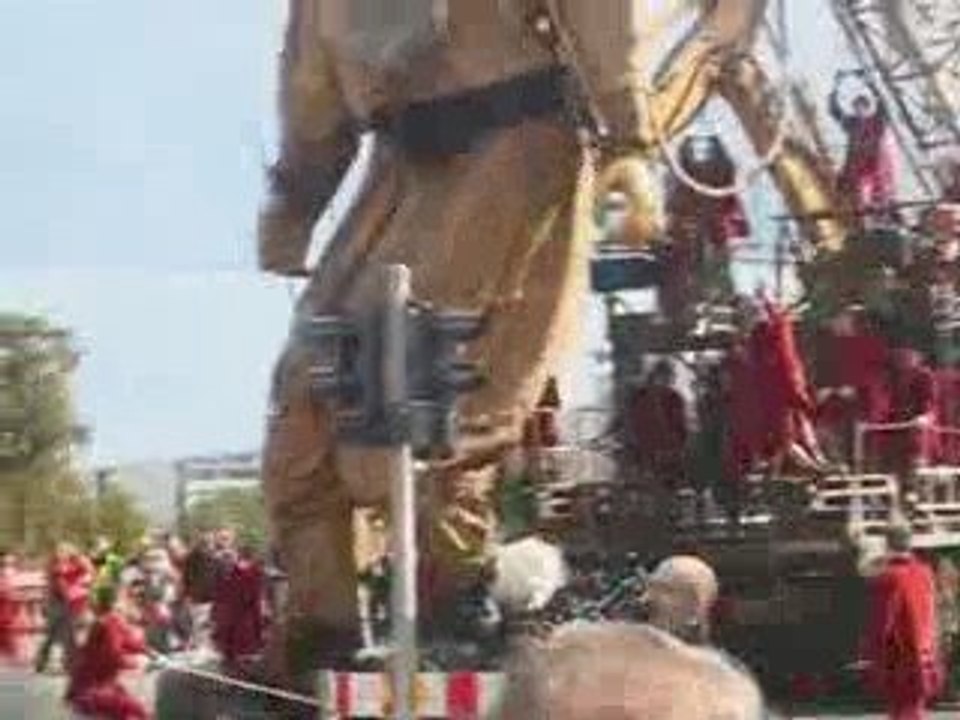 Die riesen verlassen berlin