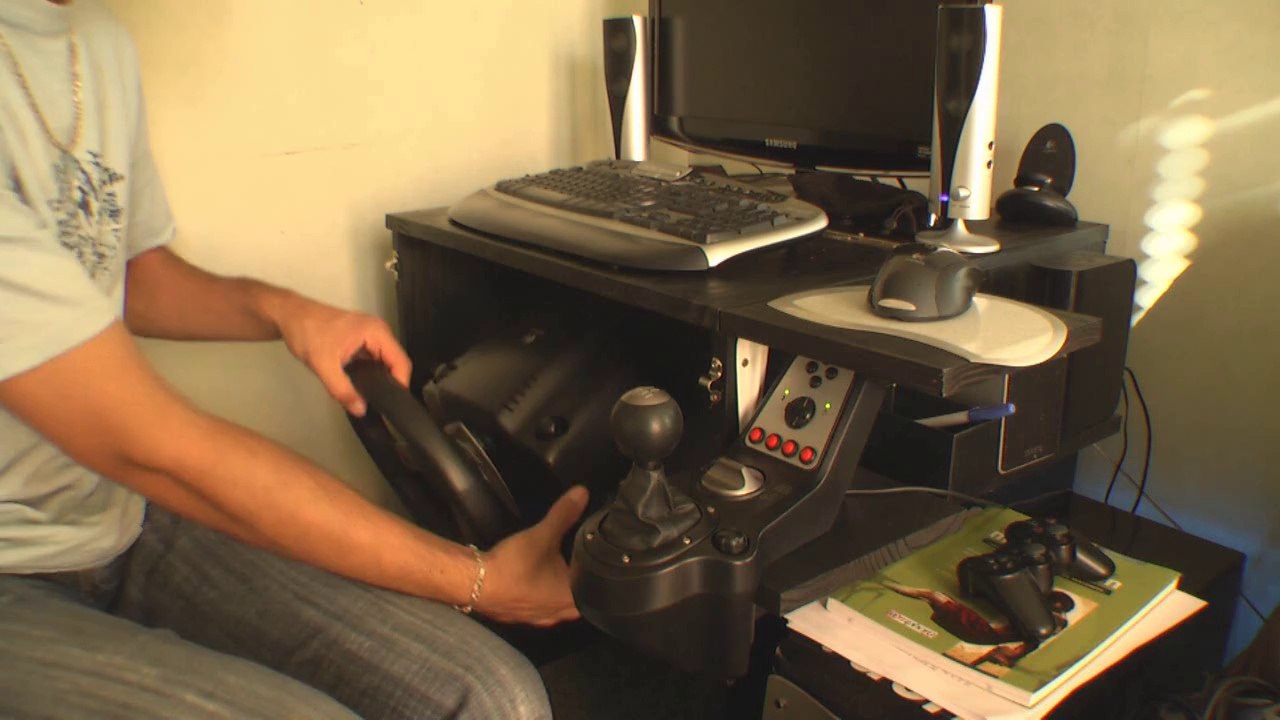 Cockpit et bureau perso de salon pliable