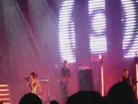 Superbus Annecy 03.10.09