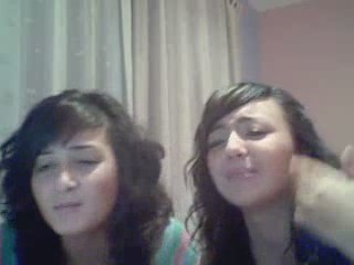 kul mustafa - sen ayrı trende Gizem&&Meltem version