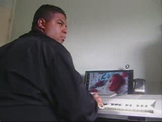 younes rouany au synthé