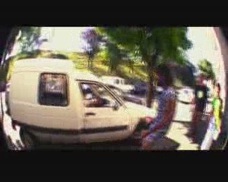 Une pute poilue chante Jean Jacques Goldman