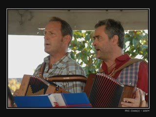 les sonneurs à bretelles  brocante de sartrouville sept 2009