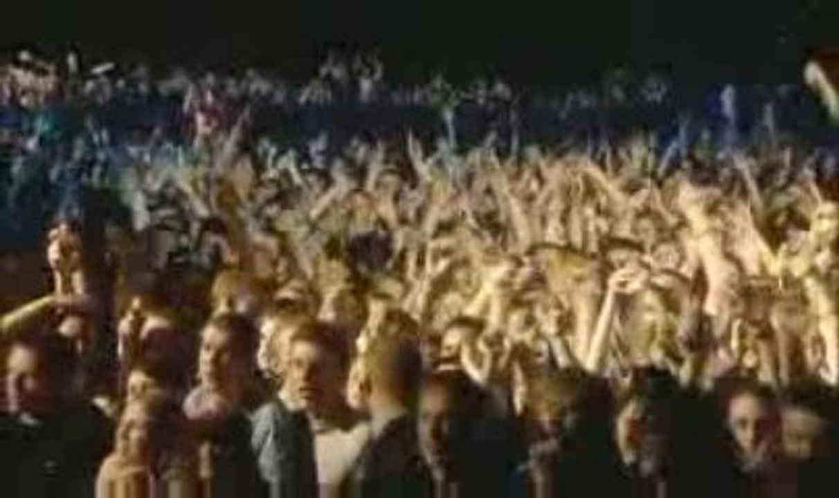 Red Hot Chili Peppers - Under the bridge