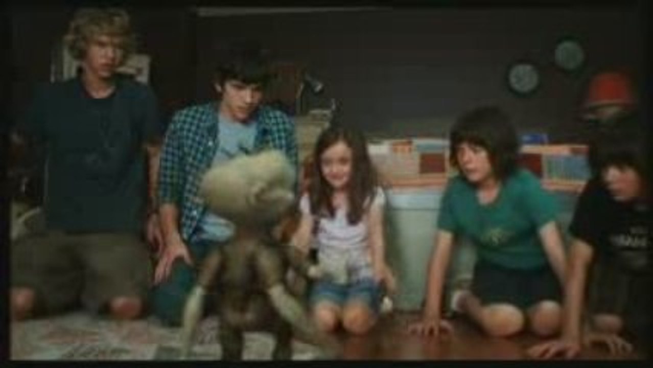 LES ZINTRUS - EXT 04  - Cheveux magiques