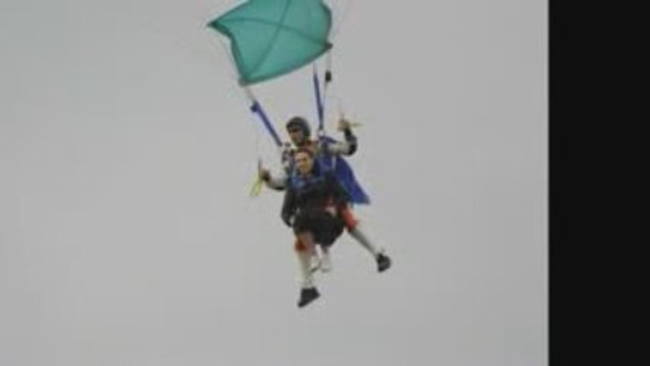 PARACHUTE : 1er saut de Christine - Préparation diaporama