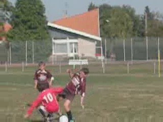 Un crochet de Dilan et puis Lilian qui se bat, qui se bat