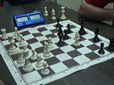 ECHECS : BEN 1 VS 0 NOUMAI (COUPE 2009)