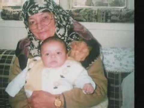 MİNİK NİHAN'DAN RAST ŞARKI (POPSTAR MÜFTÜ'NÜN KIZI)ÇAYDANLIK