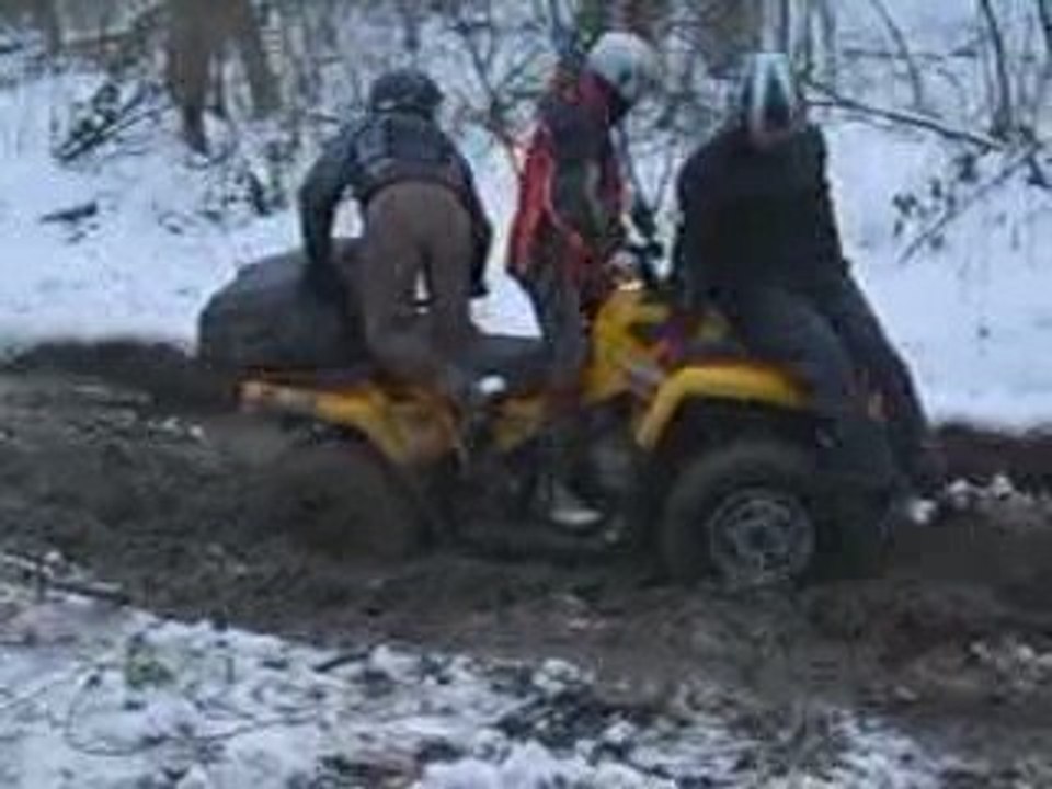 Il faut sortir Cyril de la boue ...