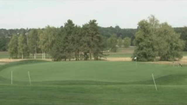 trou 4 - Golf de Saint Nom la Bretèche - sfrgolf.fr