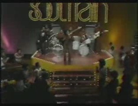 James Brown on Soultrain (1974) - Say It Loud