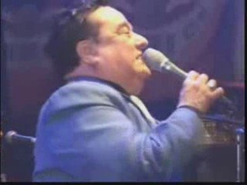 Lucho Barrios - Mi Niña Bonita (En Vivo)