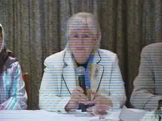 Adnan Oktar'ın basın toplantısı aileler1