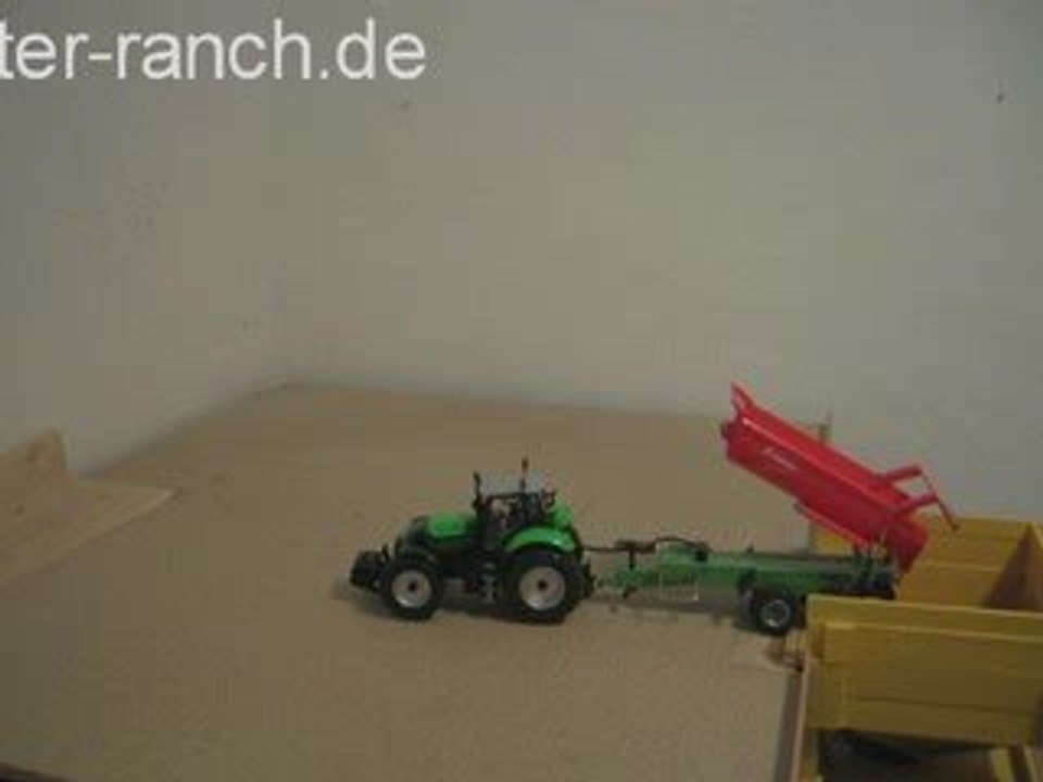 Agrotoron mit Joskin Control 'Half-Pipe' Umbau