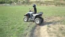 PREMIERE FOIS fille de 14 ans sur QUAD E-TON VECTOR 250 VXL