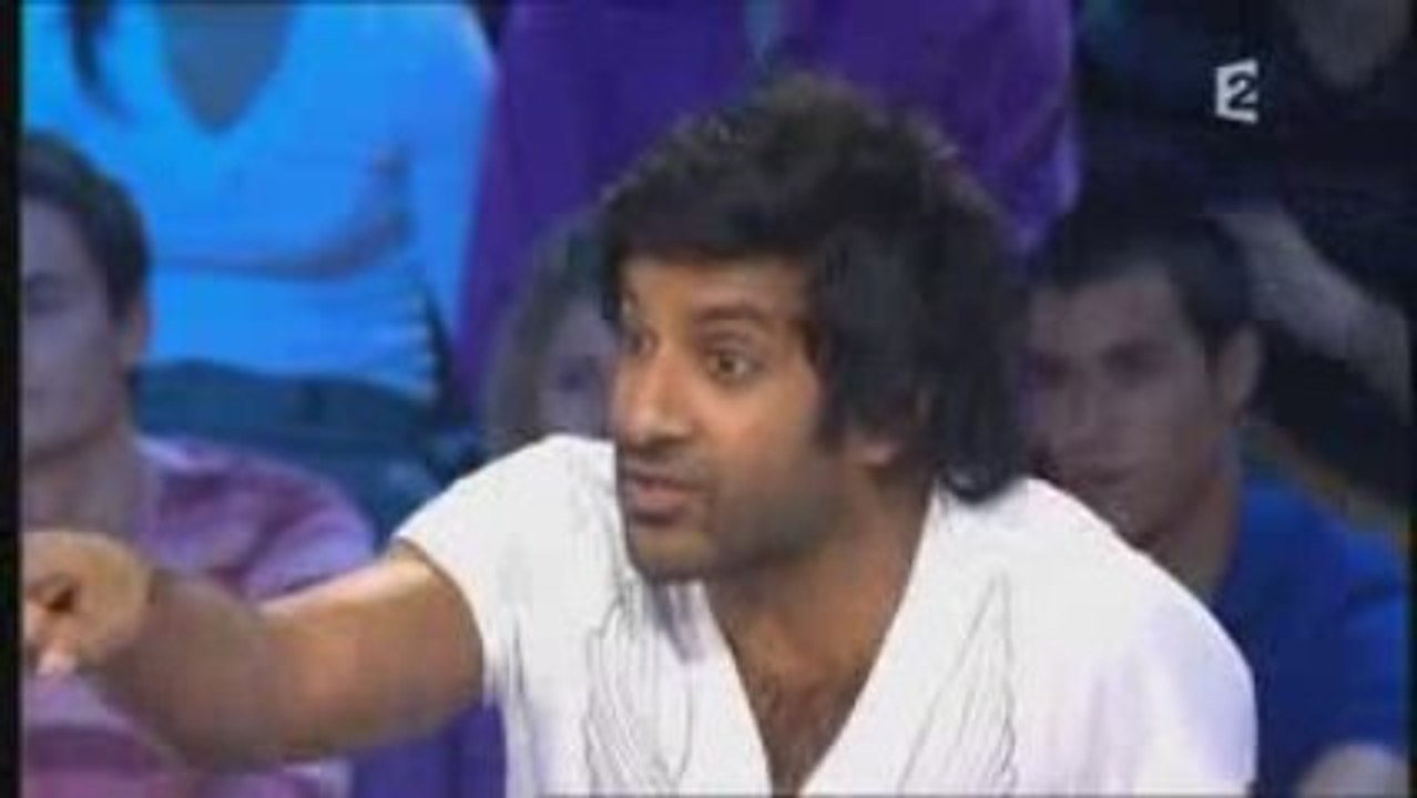 Vikash Dhorasoo parle du racisme anti-blanc dans le foot