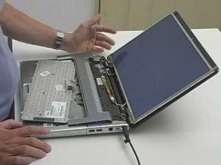 Ensinando como trocar flat cable e inversor de notebook