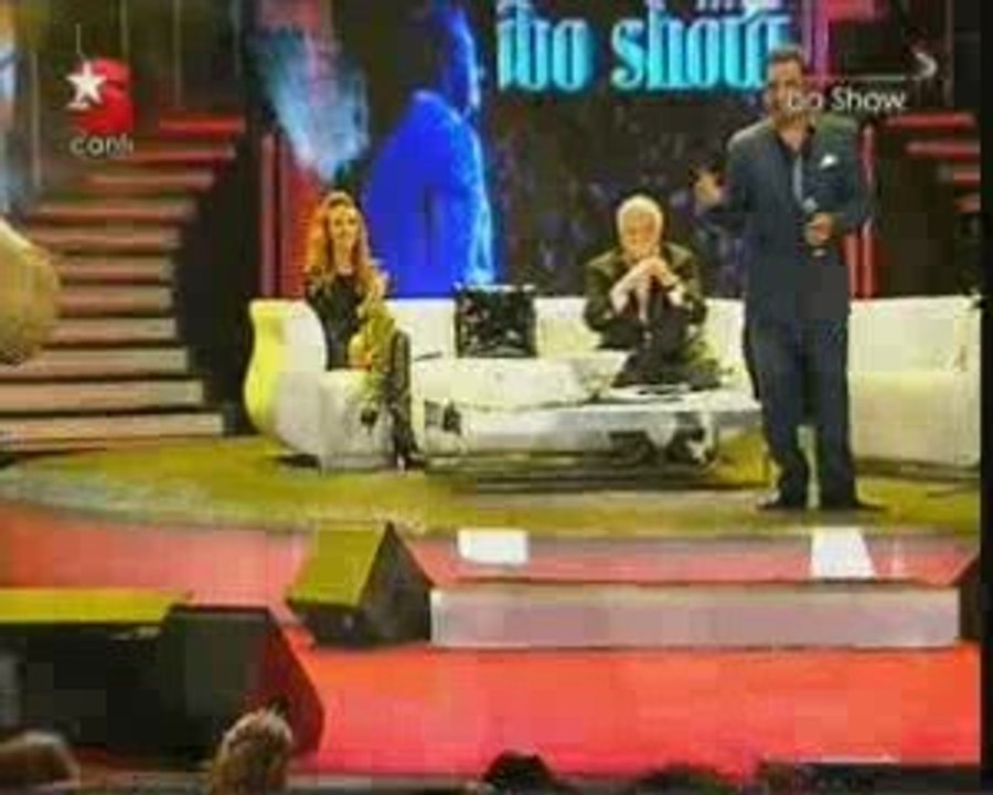 İBRAHİM TATLISES AYAGINDA KUNDURA