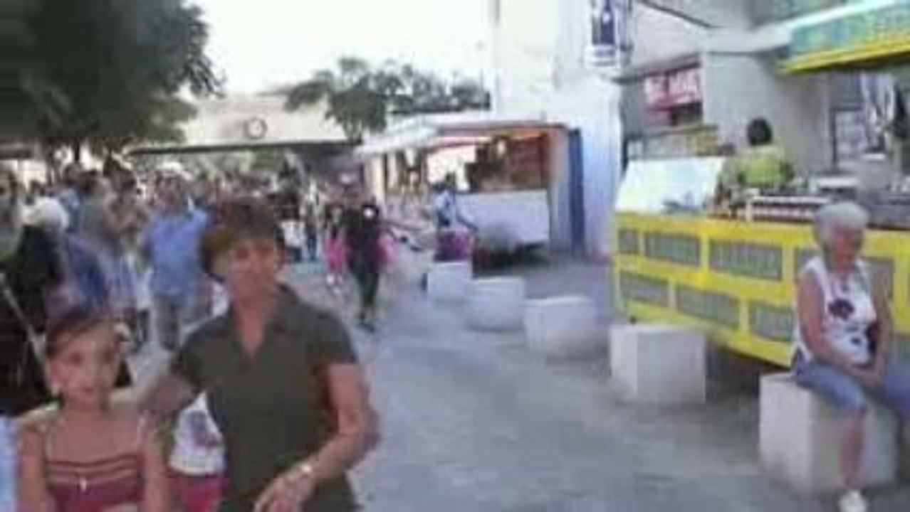 1 Aramon - notre arrivée spétaculaire