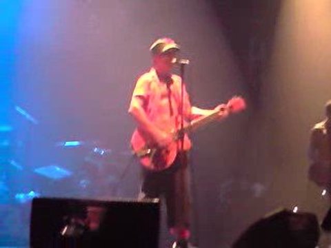 MANU CHAO concert d'Amiens J'AI BESOIN DE LA LUNE
