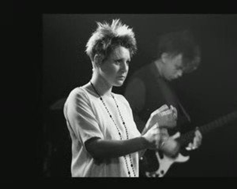 Cocteau Twins - Liz Fraser -I wear your ring - High Quality