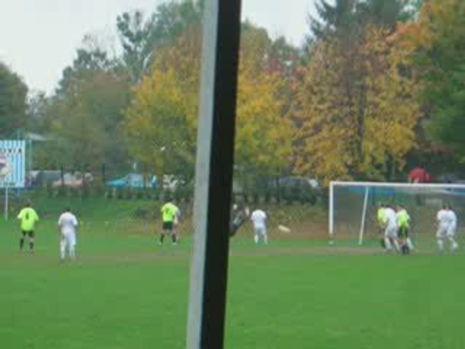 groźny strzał Damiana Chudzikiewicza