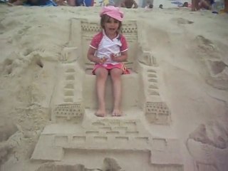 Test pas crash de Siège écologique avec jolie petite fillote