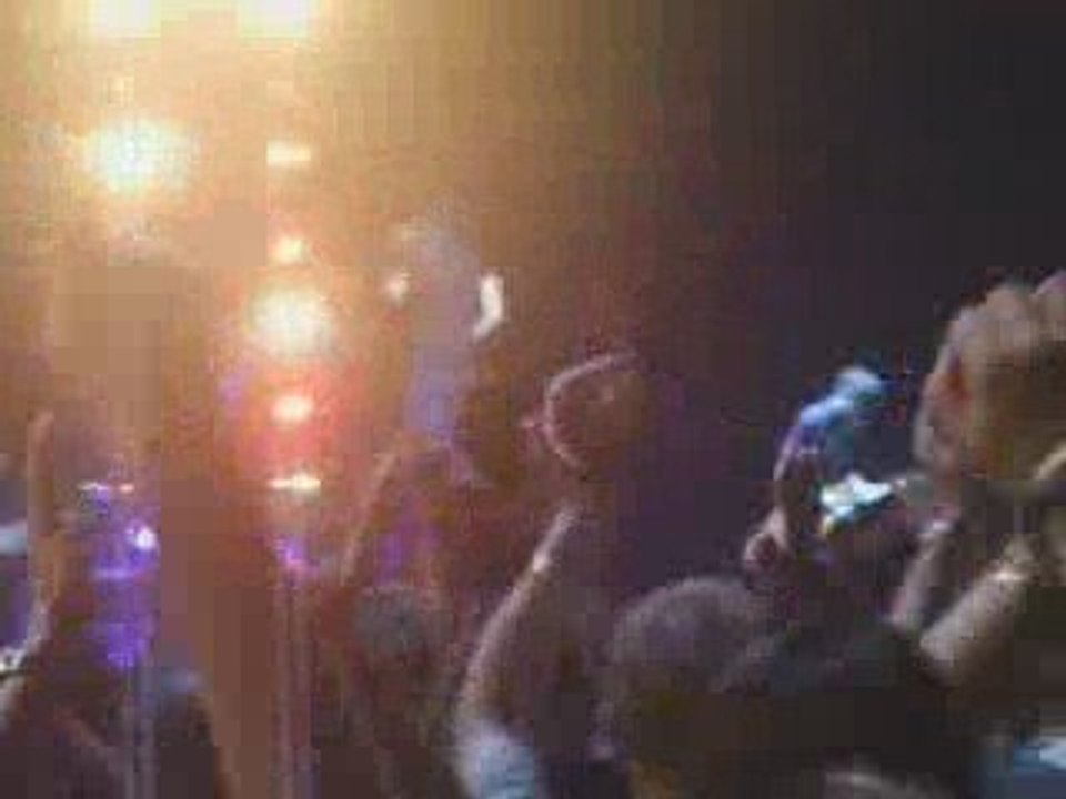 Indochine 06.10.09 - Trois Nuits Par Semaine [2/2]