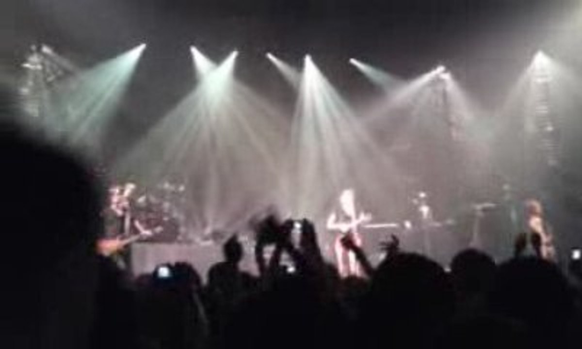 Superbus-London town zenith Saint Etienne HQ