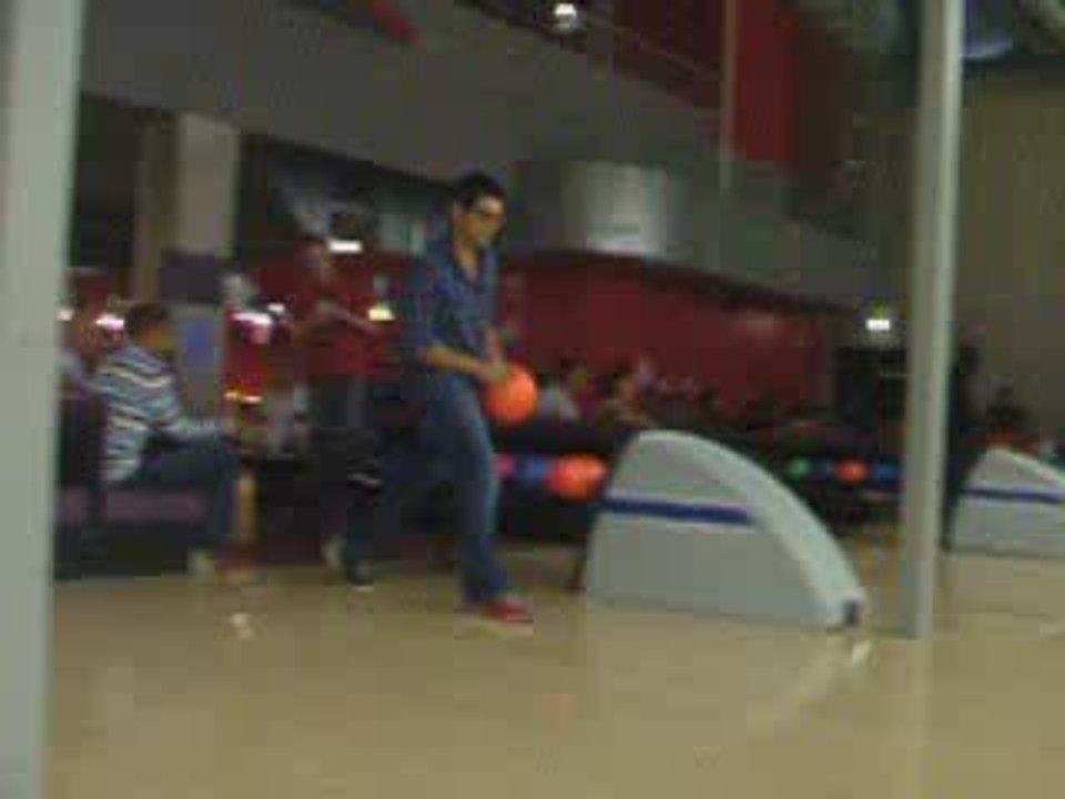Bowling oddyseum