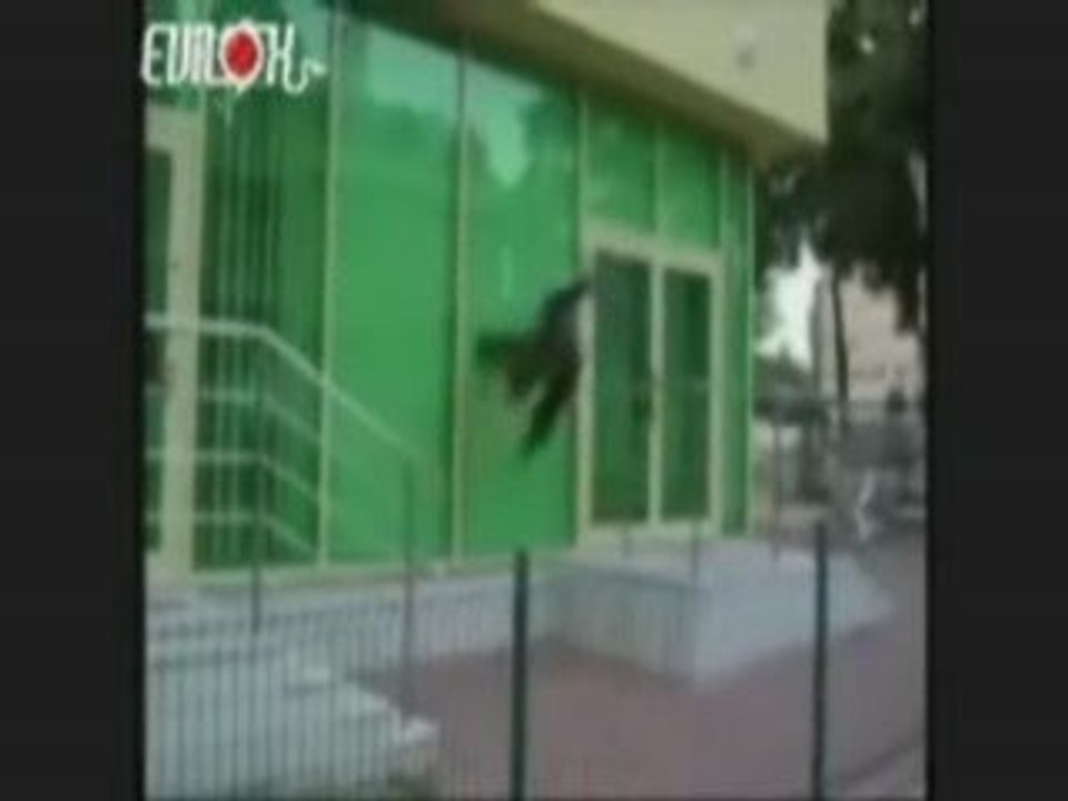 Régis yamakasi et hallucinations auditives