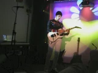 NéoGéofanatic, super musicien guitariste de talent.