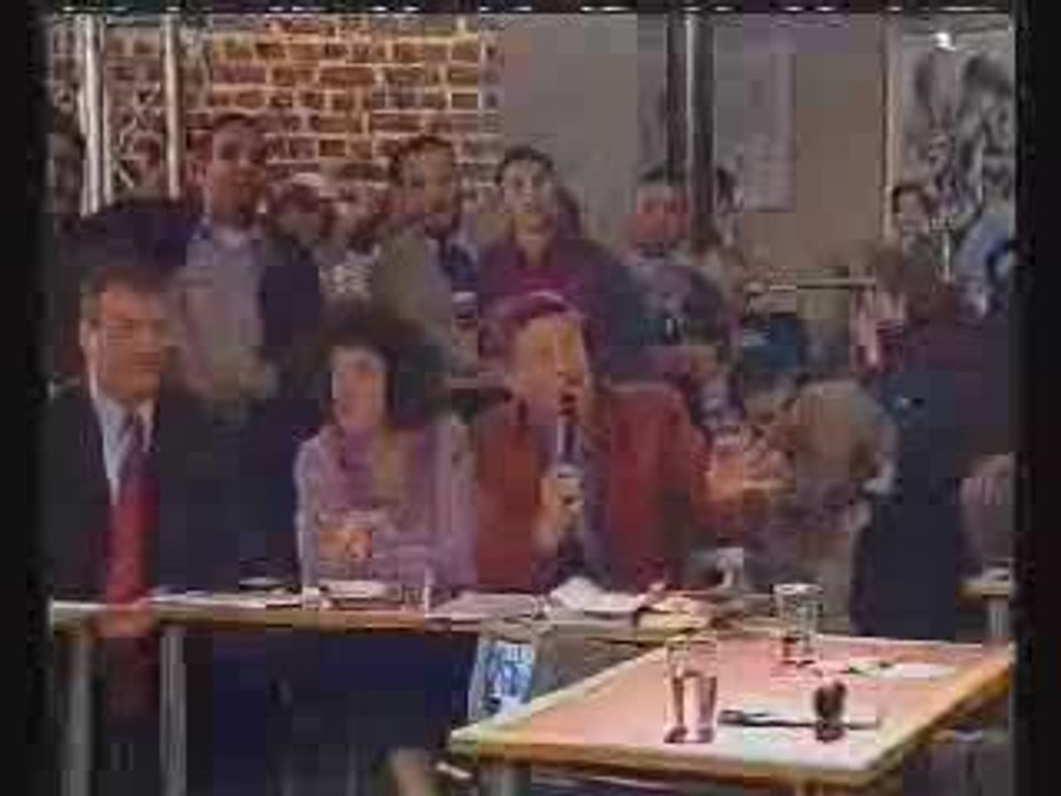 Ch. Cotten dénonce l'arnaque du 9/11 RTBF - sept-nov. 02