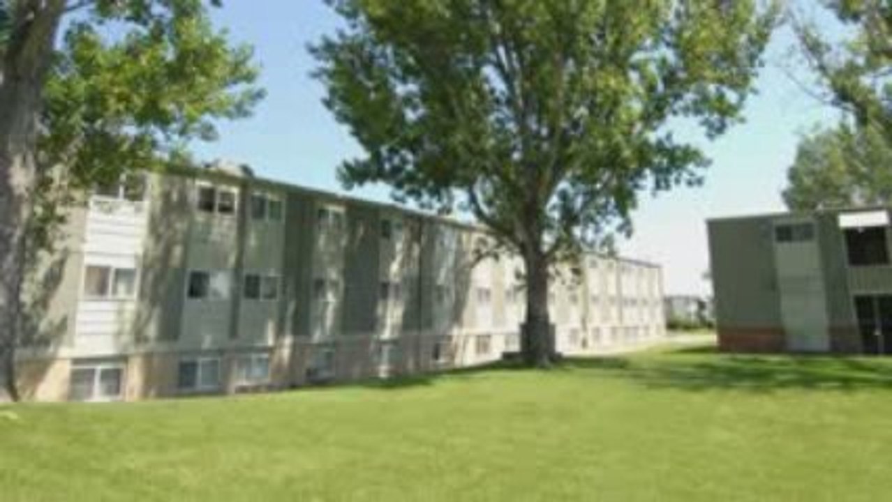 Greeley Apartments -Pines At Southmoor Apartments