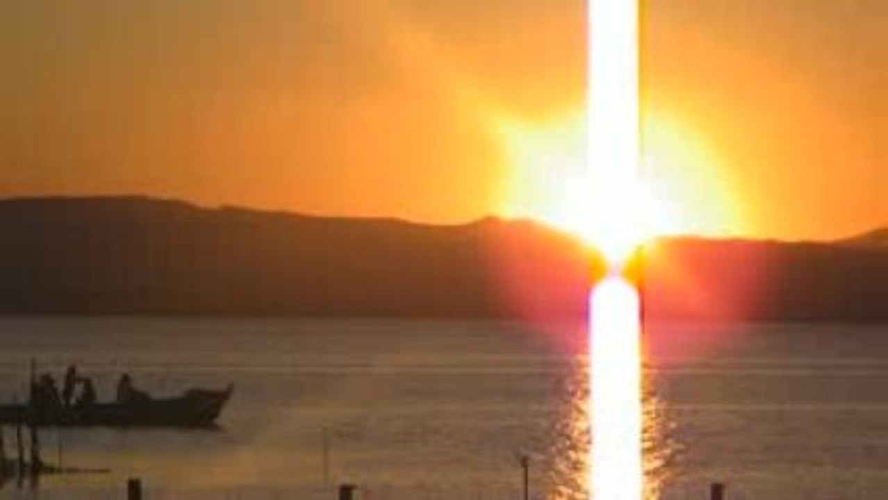 LAS OSCURAS GOLONDRINAS- CANTA ANA ARIAS SAAVEDRA