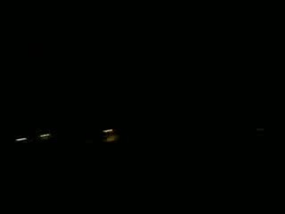 UN MONDE QUI COMMUNIQUE LA NUIT