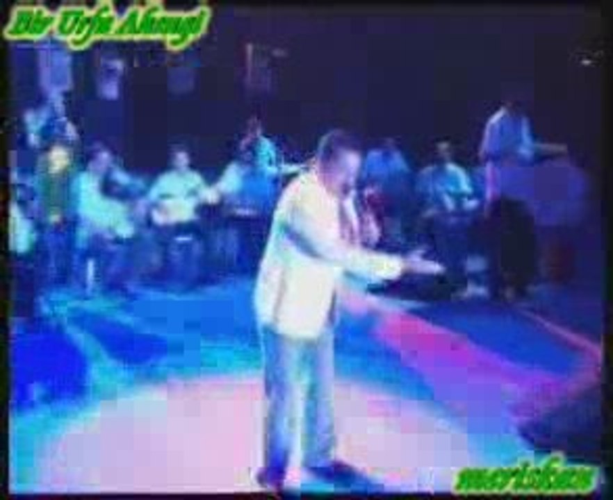 İBRAHİM TATLISES ALİAĞA KONSERİ- GELMEZSEN GELME