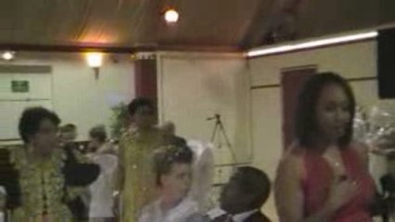 MOV015