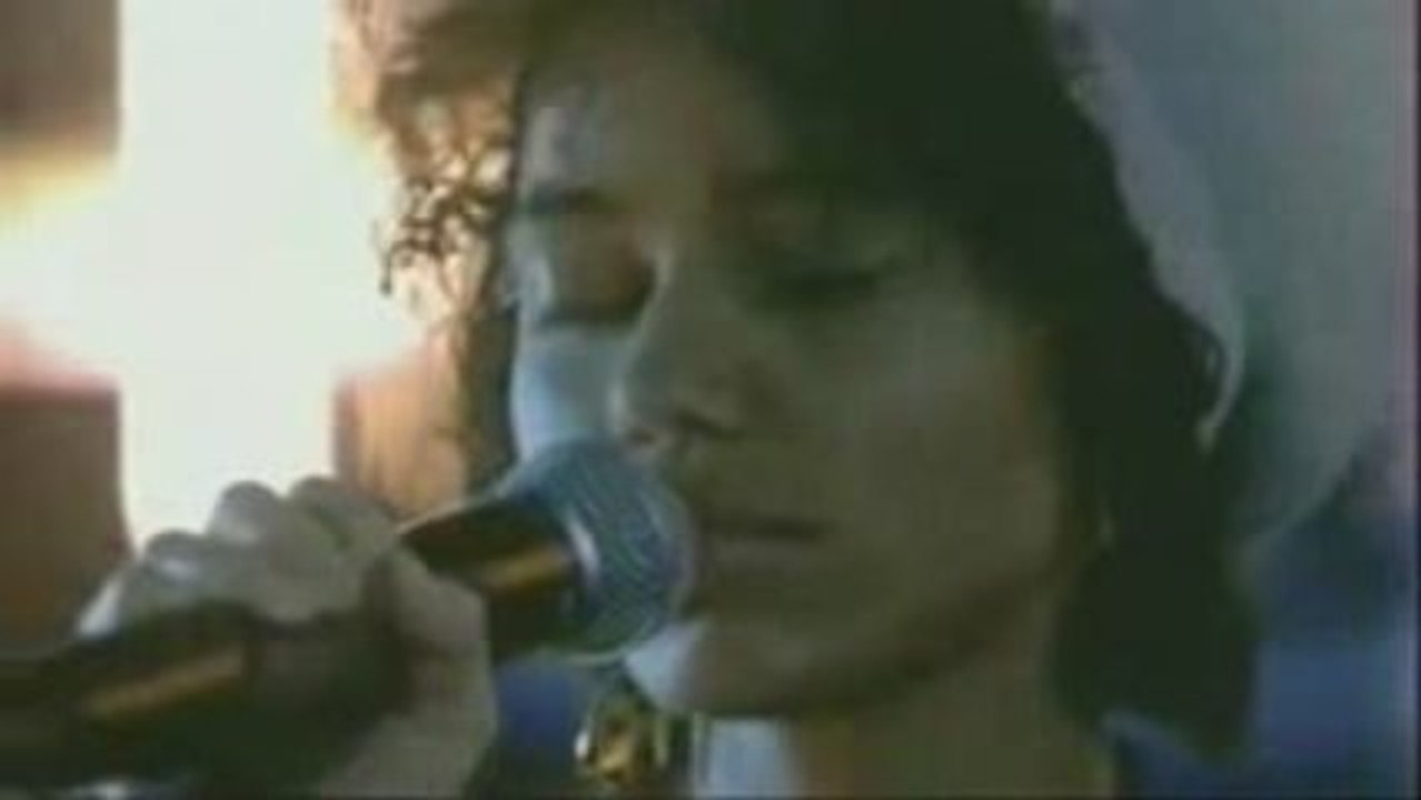 Nneka ( Live )