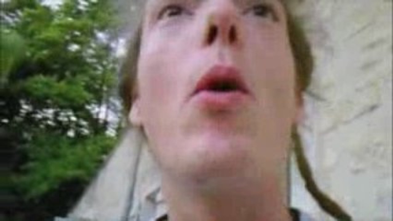 The Quoi Comment Faire - Ouvrir une bière sans décapsuleur 1