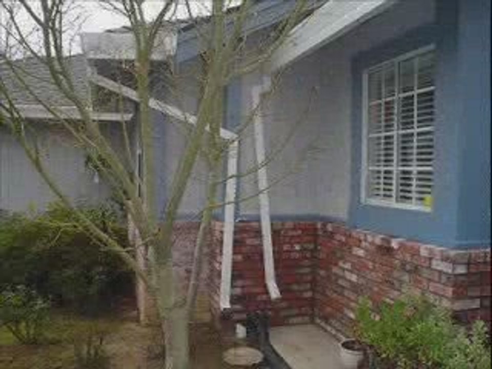 Gutter Cleaning Elk Grove CA. | Elk Grove Gutters