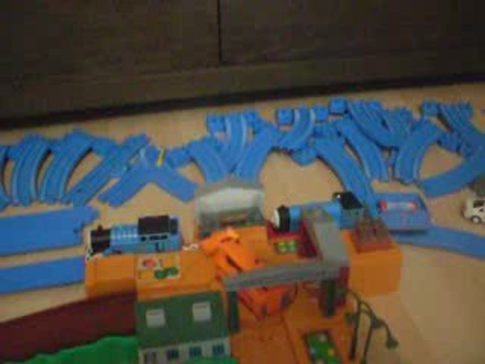 train thomas tomy tomica world