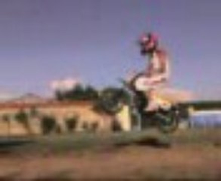 Première fois sur une pit bike pour le stunter du 92