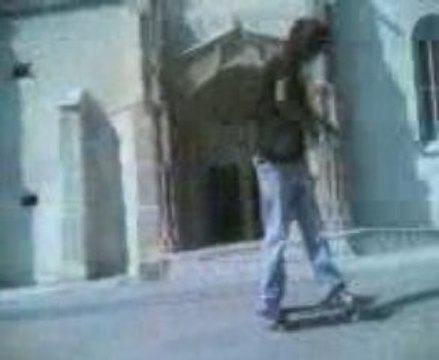 Fakie FS Bigspin Heelflip