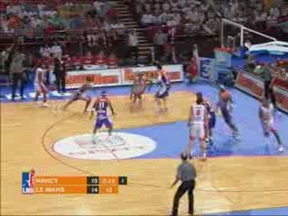 Max Zianveni Dunk vs MSB(Final 2006)