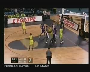 Nicolas Batum Dunk (Semaine des As 2008)