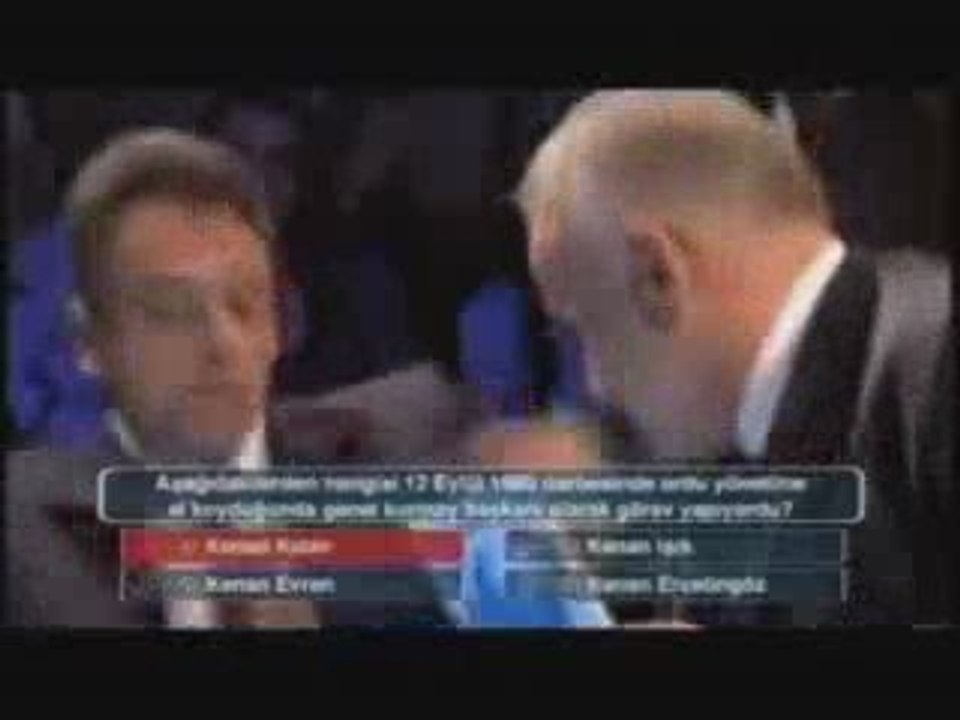 Ahmet Çakar 'dan Yarışmacıya Osmanlı Tokatı