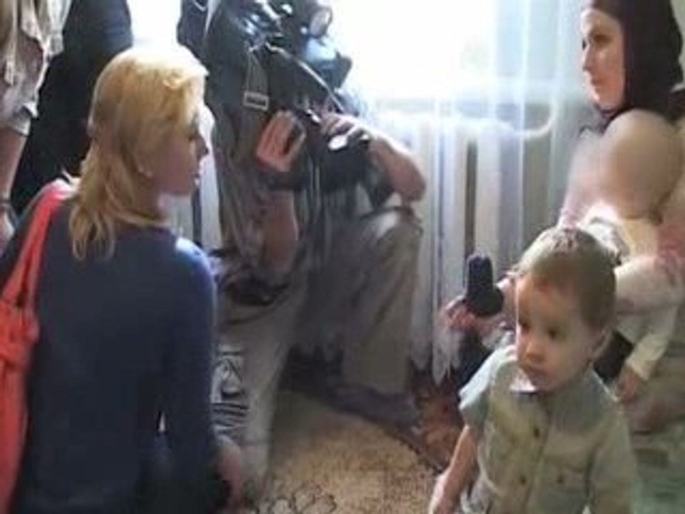 Incroyable Miracle Enfant Russe avec le St-Coran sur la Peau